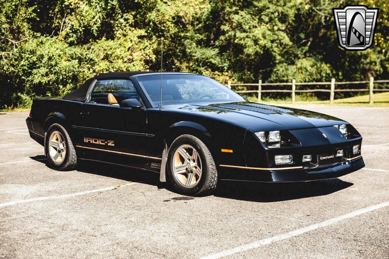 Chevrolet-Camaro-1988-Black-Tan-95106-8