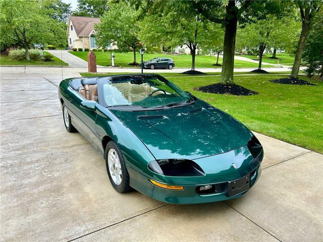 Chevrolet-Camaro-1995-Green-Beige-22492-1