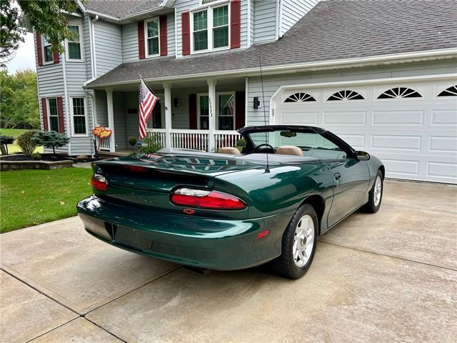 Chevrolet-Camaro-1995-Green-Beige-22492-9