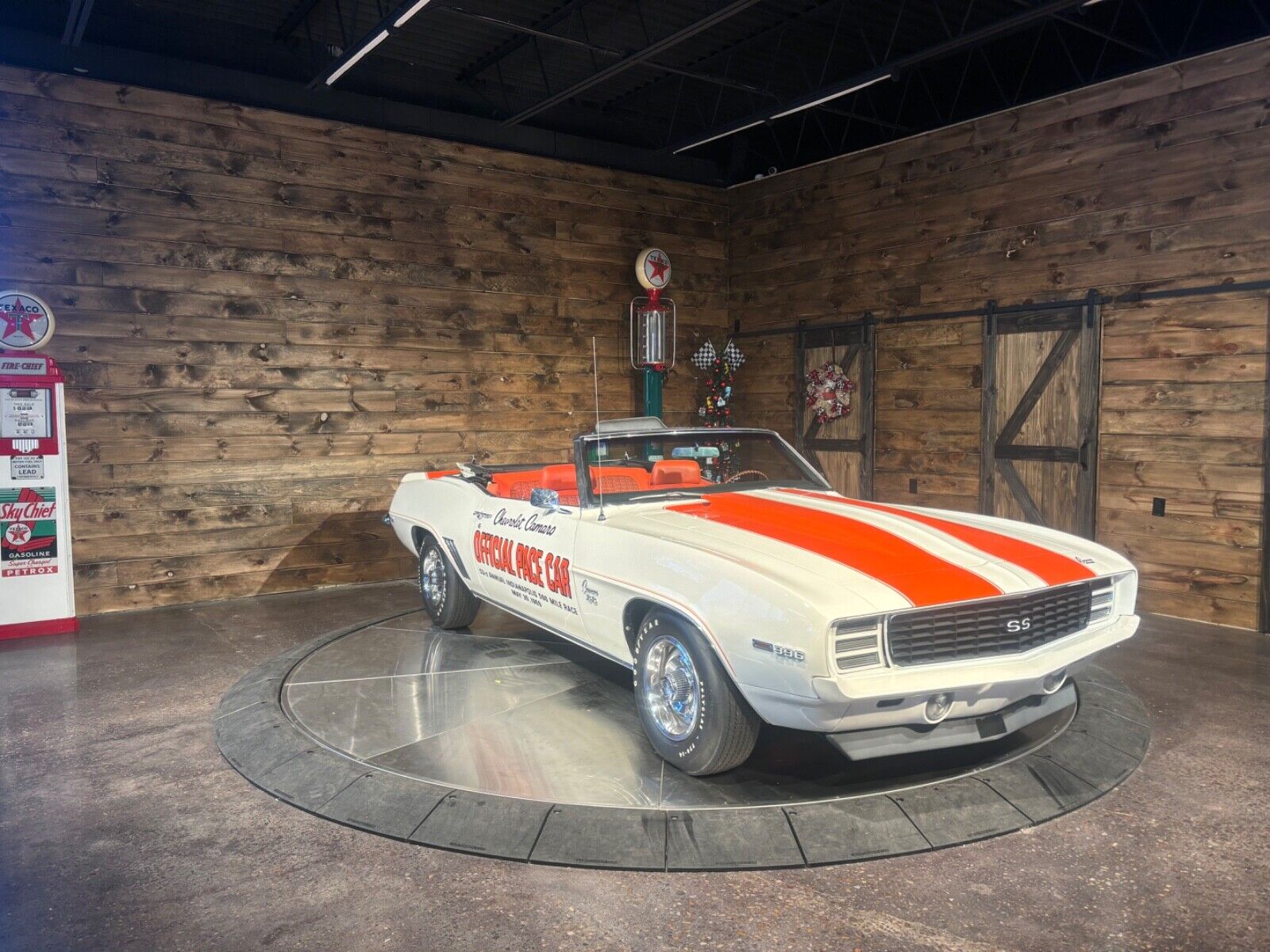 Chevrolet-Camaro-Cabriolet-1969-White-Orange-84323-13