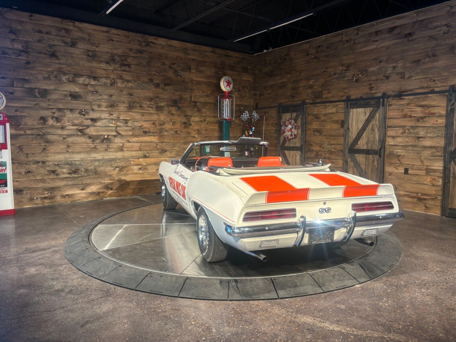 Chevrolet-Camaro-Cabriolet-1969-White-Orange-84323-5