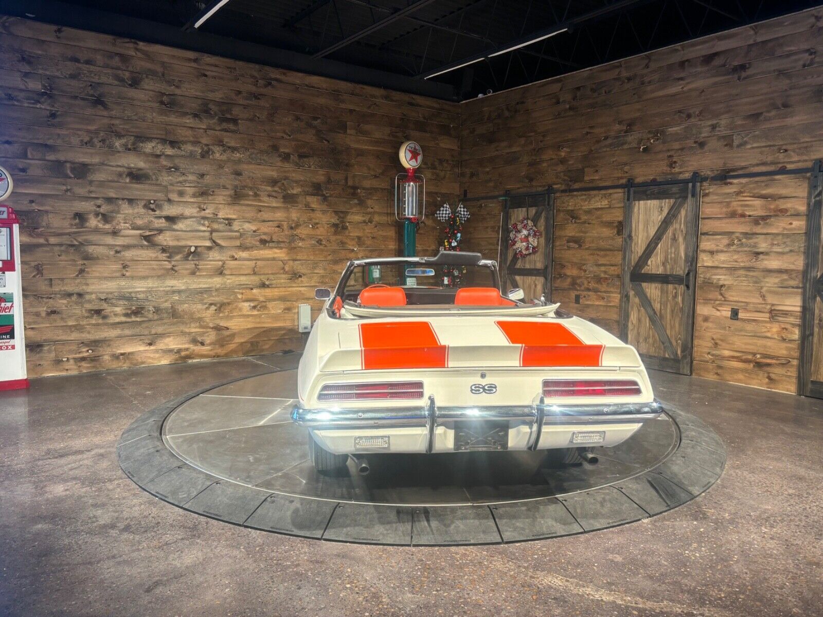 Chevrolet-Camaro-Cabriolet-1969-White-Orange-84323-6