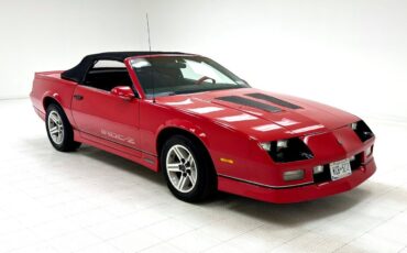 Chevrolet-Camaro-Cabriolet-1987-Red-Black-103931-9