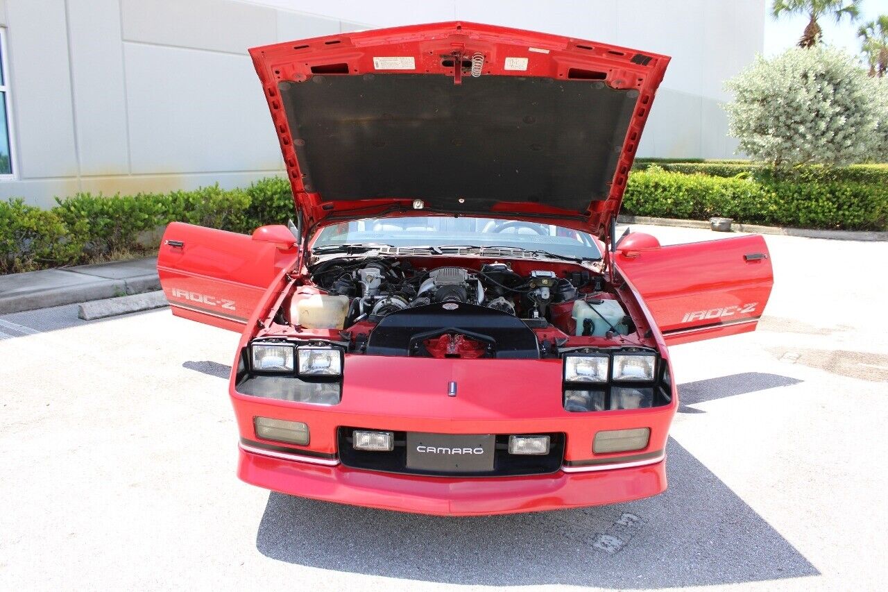 Chevrolet-Camaro-Cabriolet-1988-10