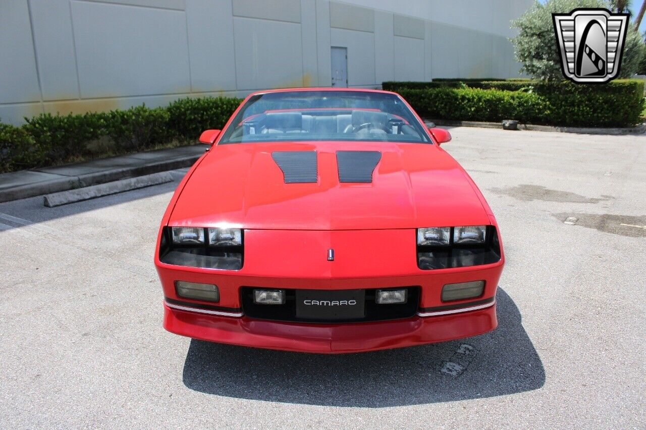 Chevrolet-Camaro-Cabriolet-1988-2