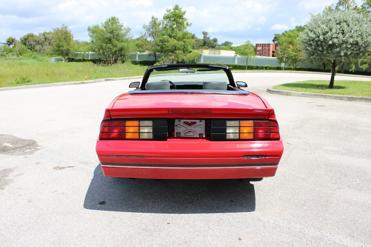 Chevrolet-Camaro-Cabriolet-1988-6