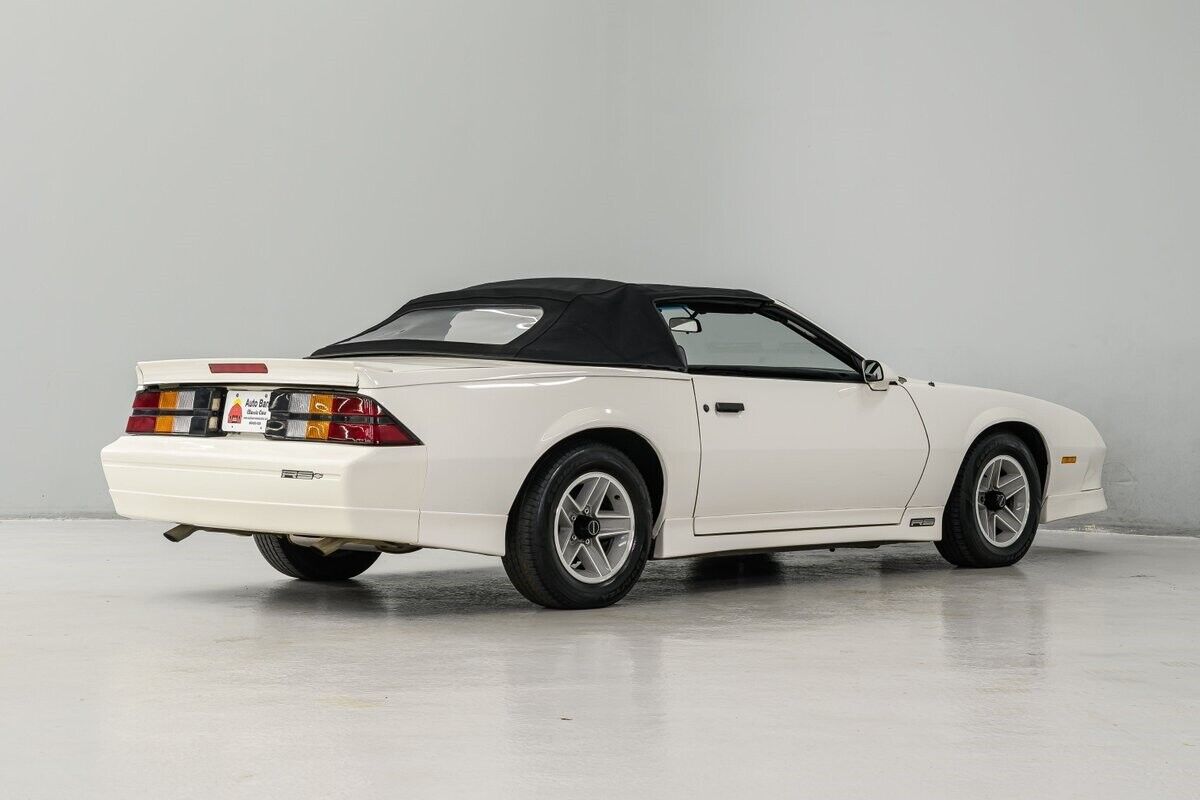 Chevrolet-Camaro-Cabriolet-1989-6