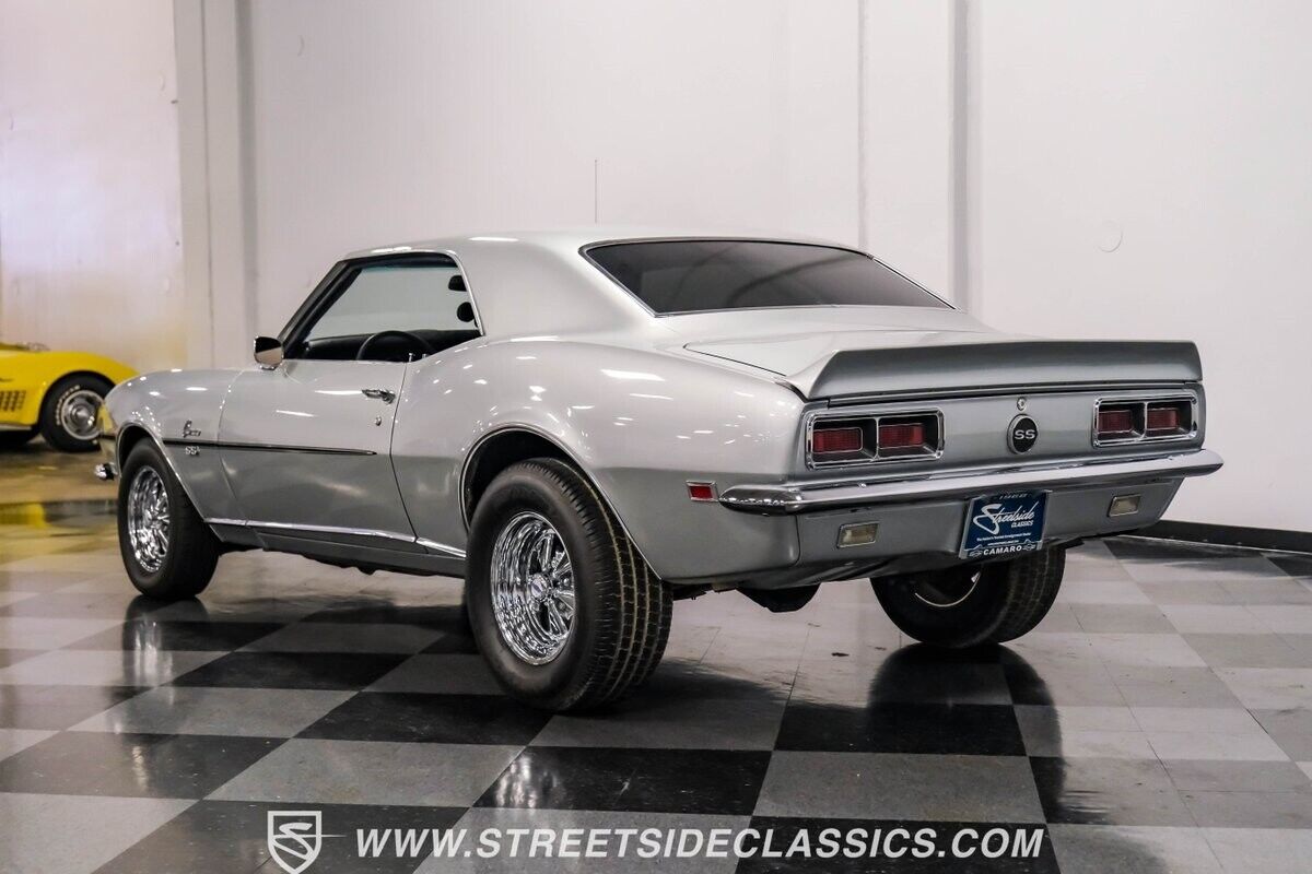 Chevrolet-Camaro-Coupe-1968-10