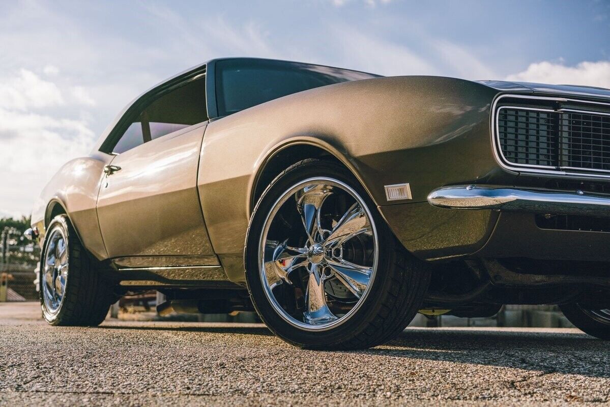 Chevrolet-Camaro-Coupe-1968-3