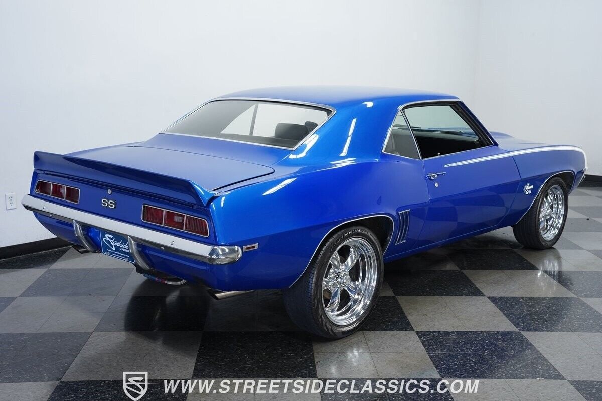 Chevrolet-Camaro-Coupe-1969-10