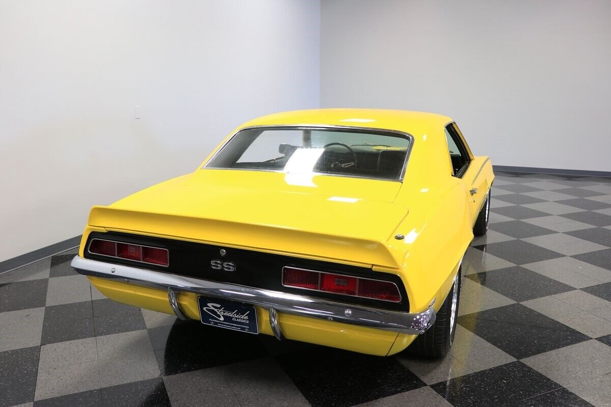 Chevrolet-Camaro-Coupe-1969-12