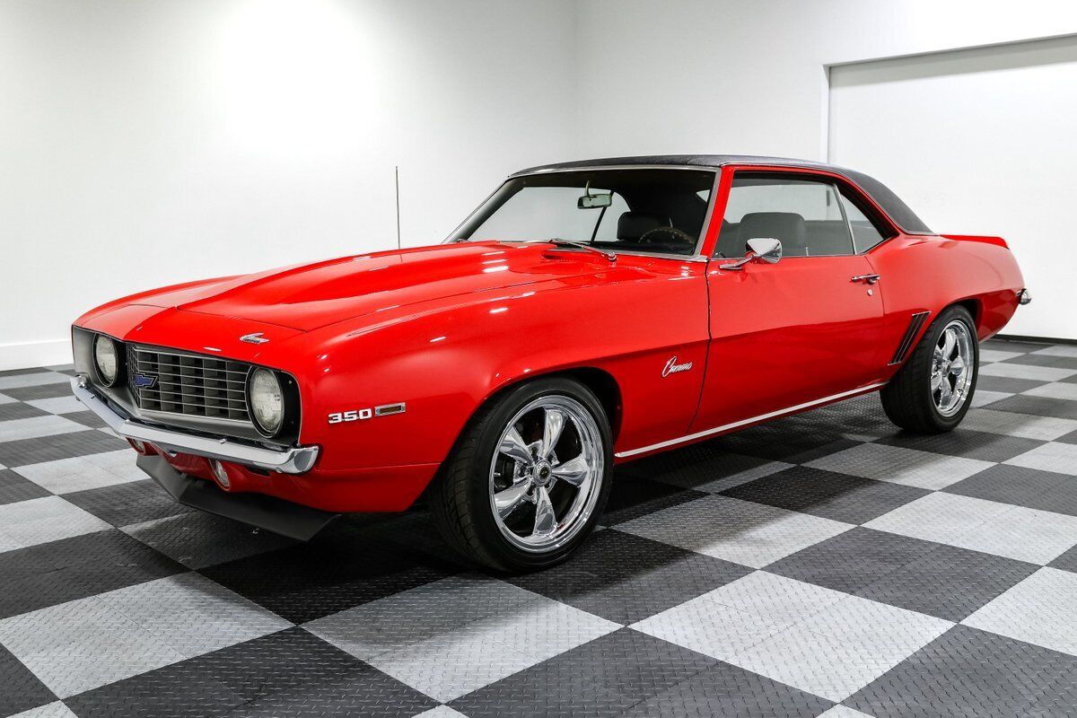 Chevrolet-Camaro-Coupe-1969-2