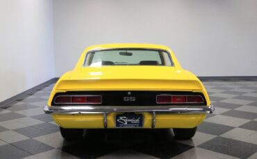 Chevrolet-Camaro-Coupe-1969-28