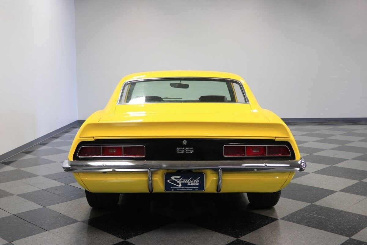 Chevrolet-Camaro-Coupe-1969-28