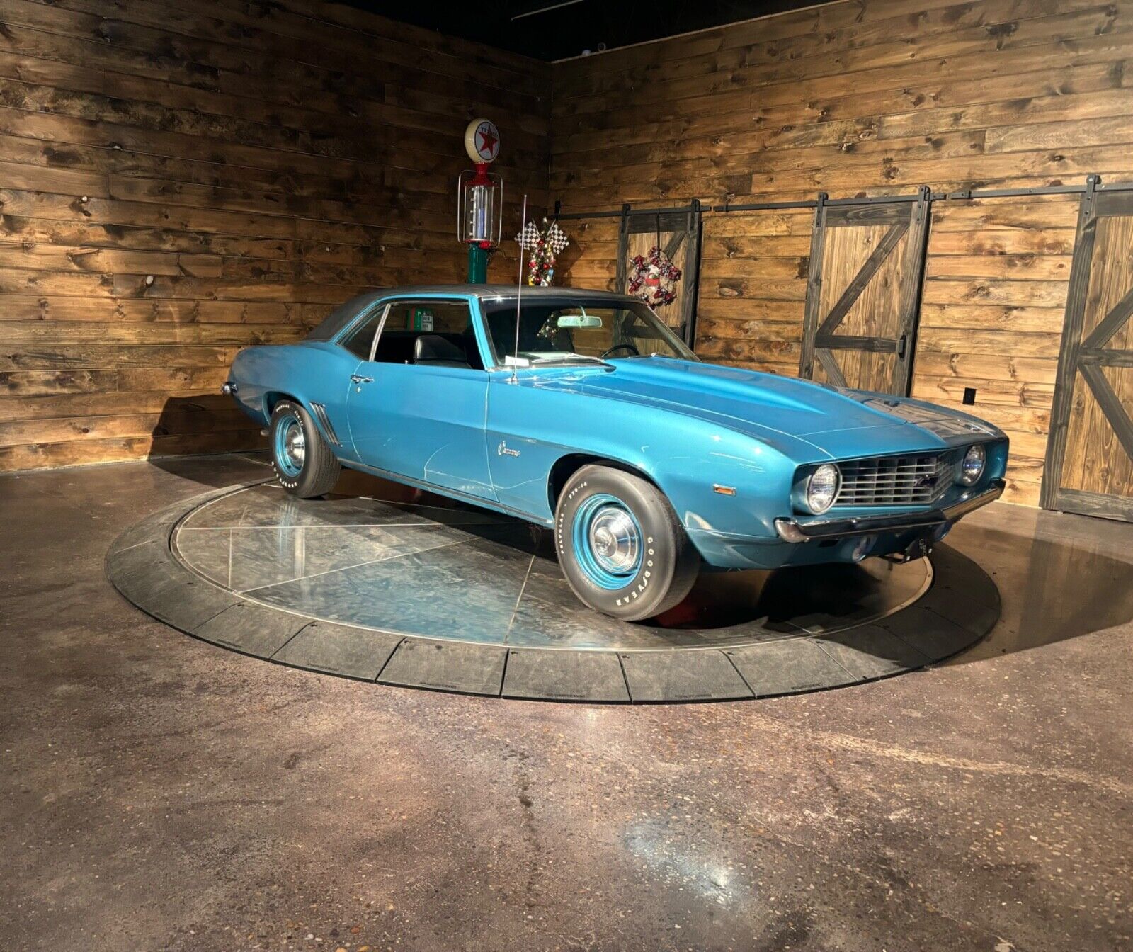 Chevrolet-Camaro-Coupe-1969-Blue-Black-31060-12