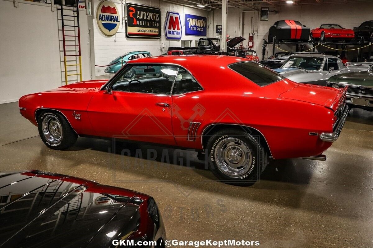 Chevrolet-Camaro-Coupe-1969-Red-Black-130695-11