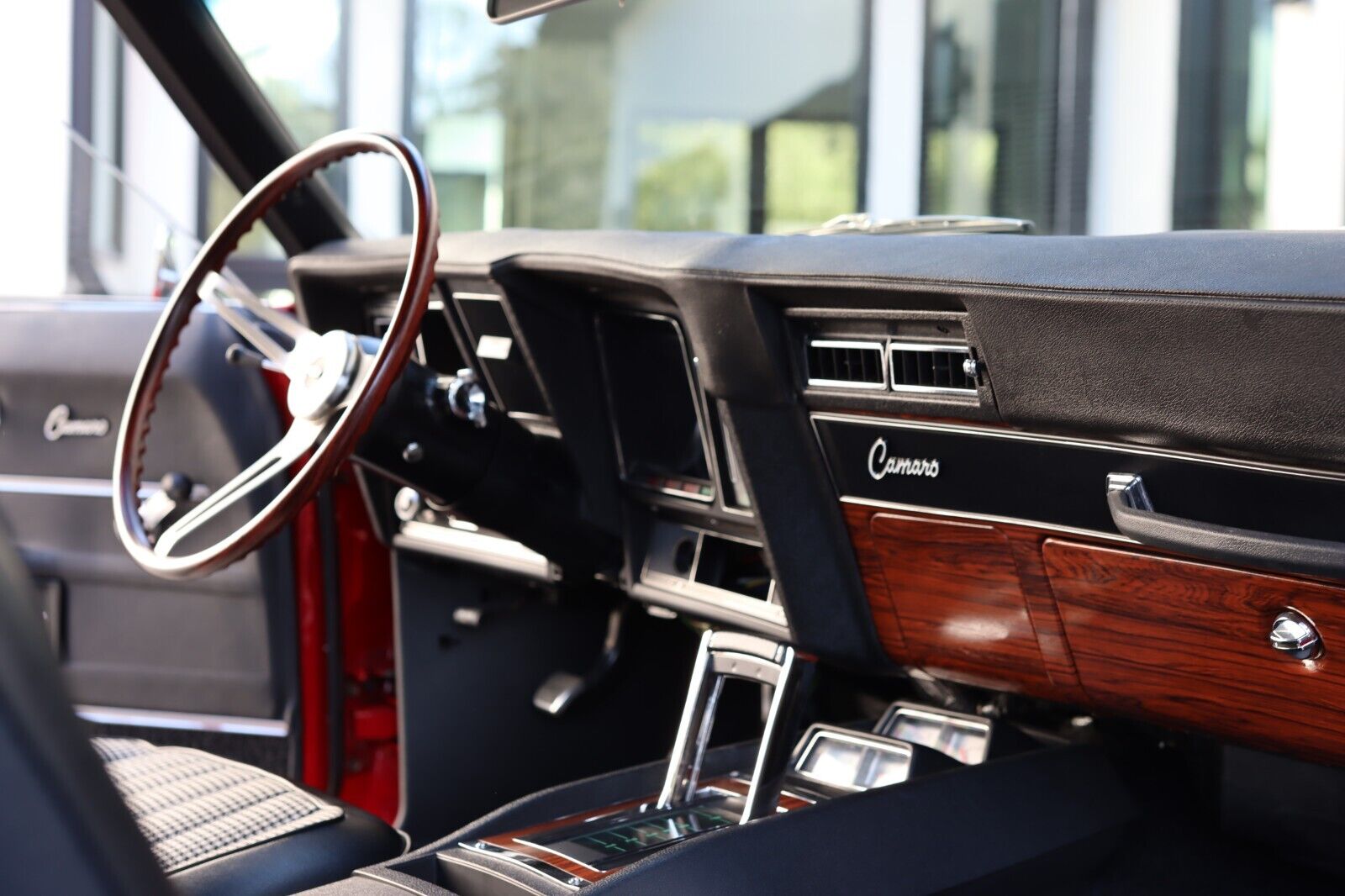 Chevrolet-Camaro-Coupe-1969-Red-Black-64-5