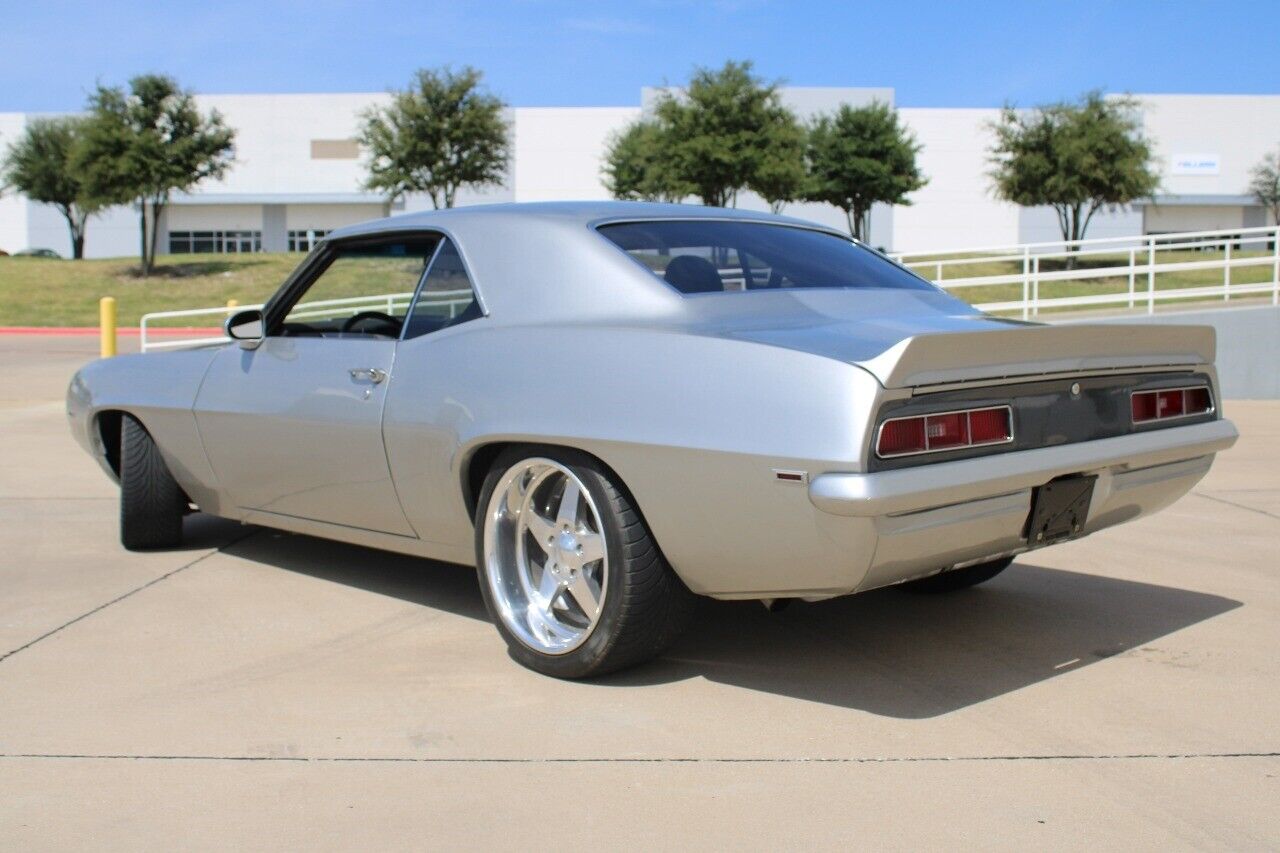 Chevrolet-Camaro-Coupe-1969-Silver-Black-5304-3