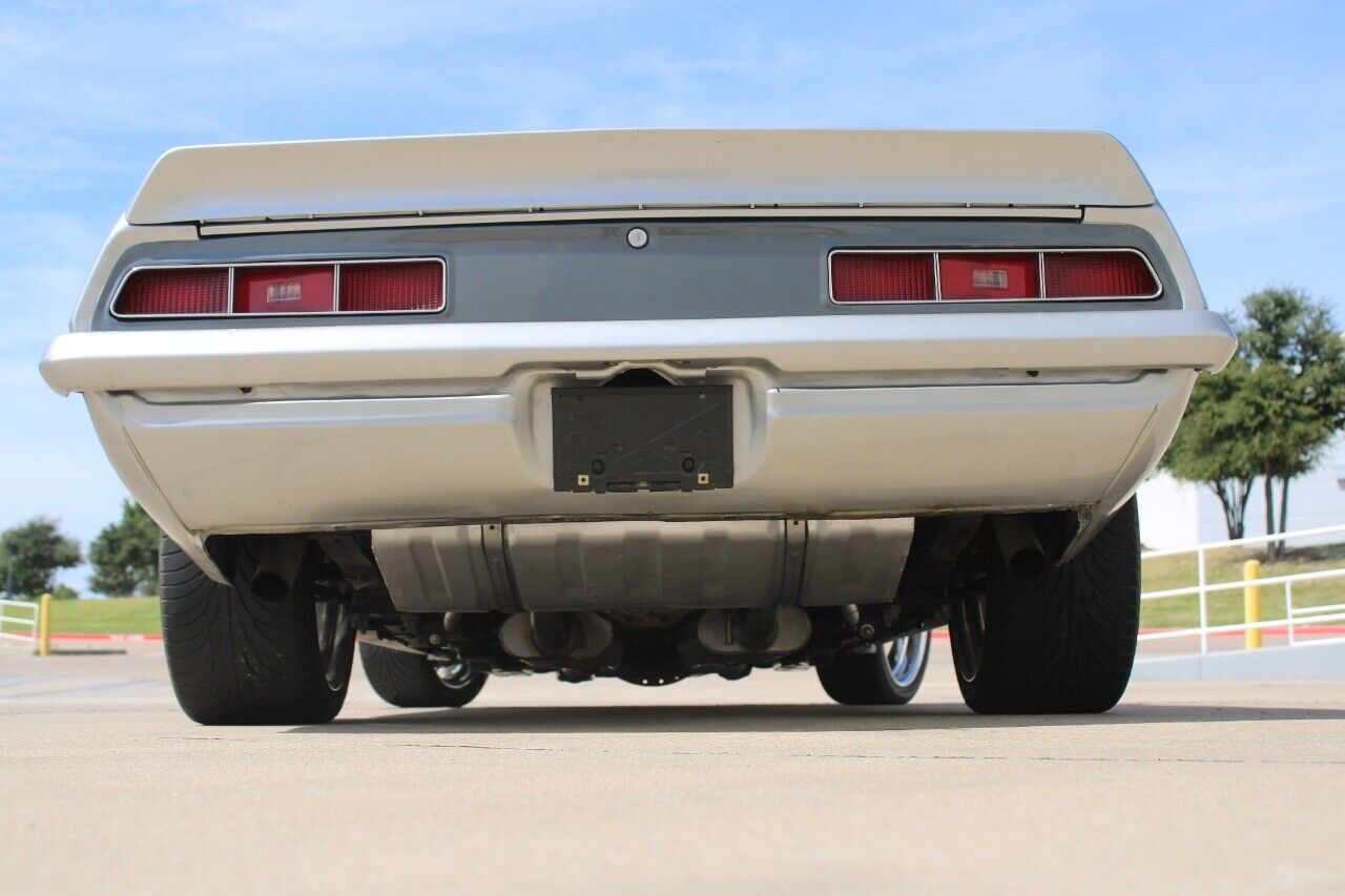 Chevrolet-Camaro-Coupe-1969-Silver-Black-5304-6