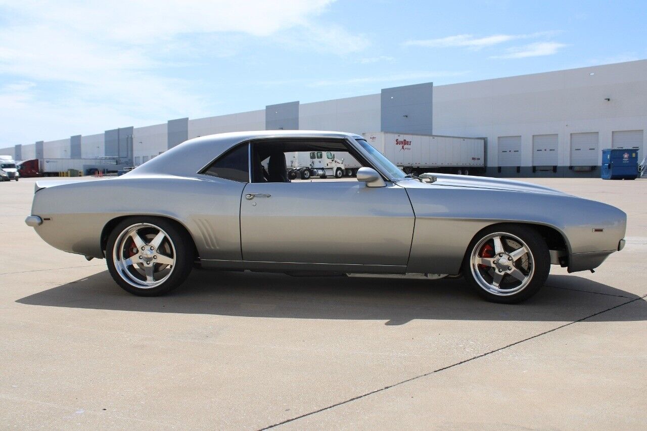 Chevrolet-Camaro-Coupe-1969-Silver-Black-5304-8