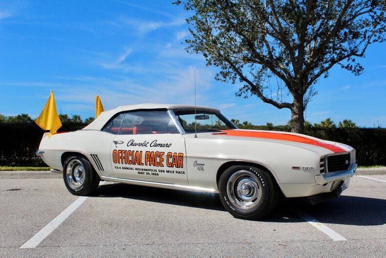 Chevrolet-Camaro-Coupe-1969-White-Orange-154-1