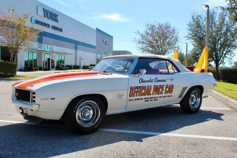 Chevrolet-Camaro-Coupe-1969-White-Orange-154-10