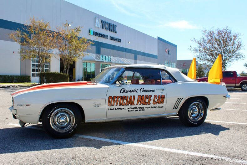 Chevrolet-Camaro-Coupe-1969-White-Orange-154-11