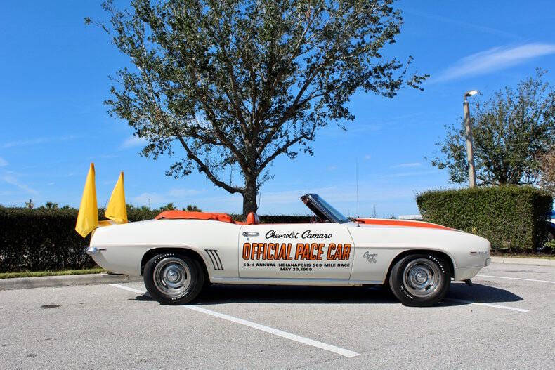 Chevrolet-Camaro-Coupe-1969-White-Orange-154-2