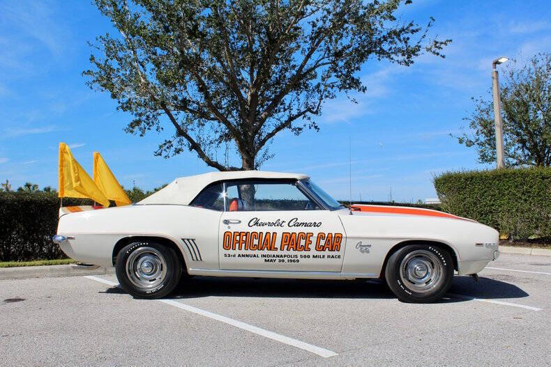 Chevrolet-Camaro-Coupe-1969-White-Orange-154-3