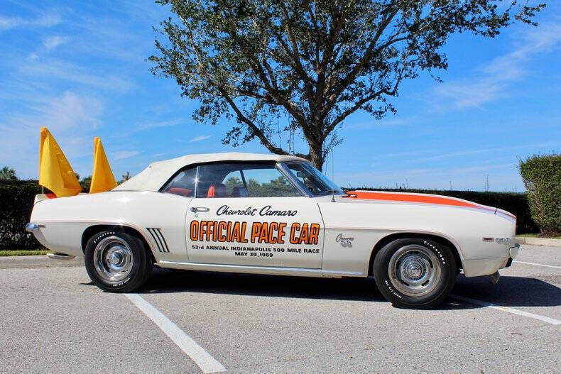 Chevrolet-Camaro-Coupe-1969-White-Orange-154-4