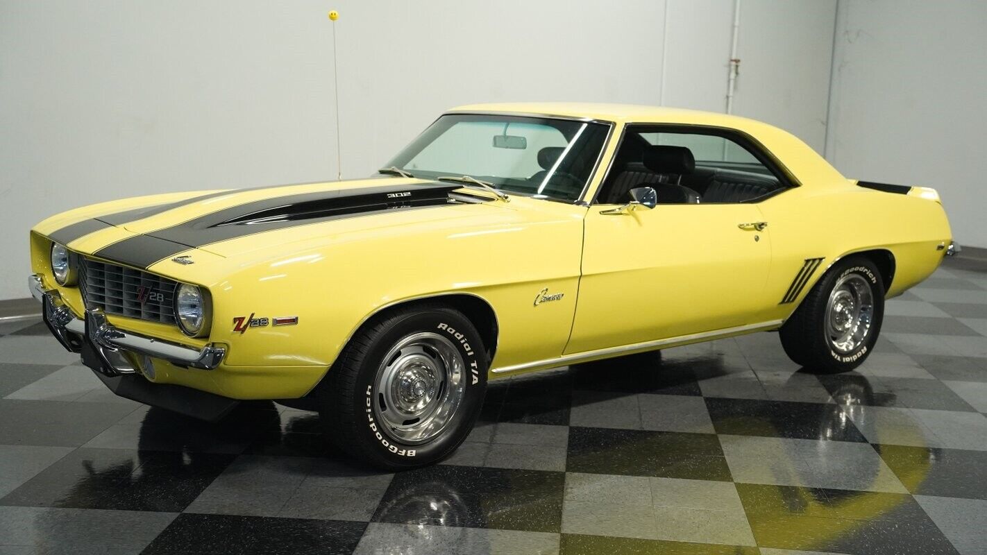 Chevrolet-Camaro-Coupe-1969-Yellow-Black-1012-6