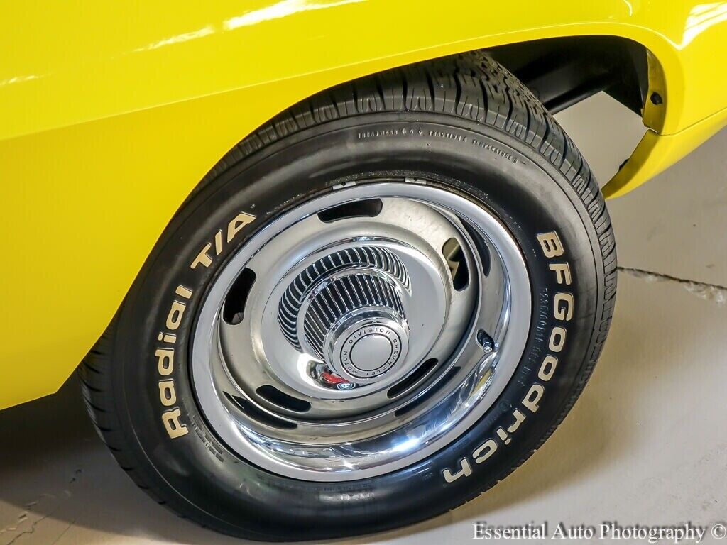 Chevrolet-Camaro-Coupe-1969-Yellow-Black-114606-11