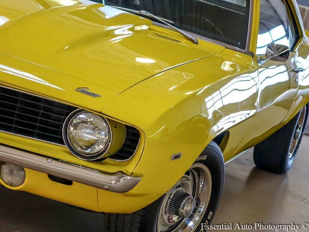 Chevrolet-Camaro-Coupe-1969-Yellow-Black-114606-6