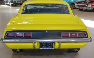 Chevrolet-Camaro-Coupe-1969-Yellow-Black-114606-7