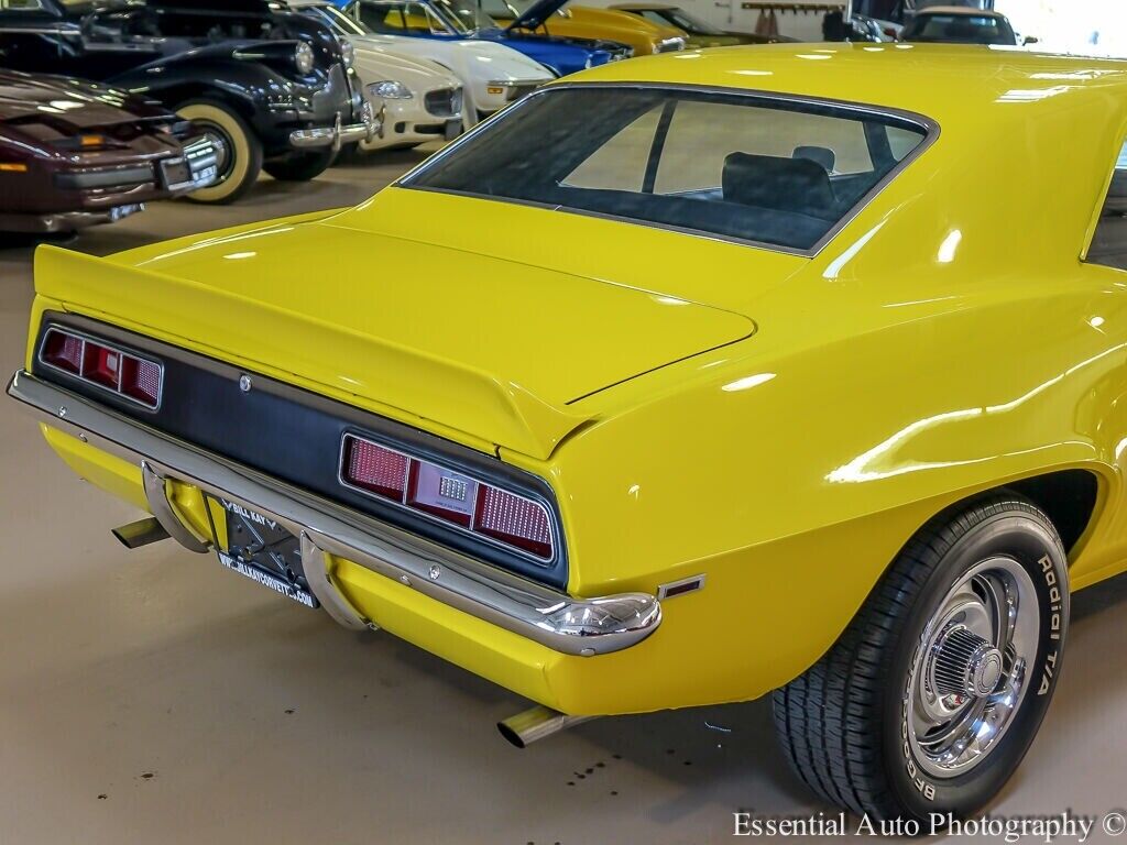 Chevrolet-Camaro-Coupe-1969-Yellow-Black-114606-9