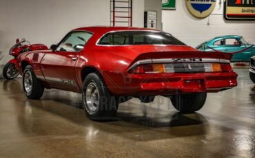 Chevrolet-Camaro-Coupe-1978-Red-Black-32514-11