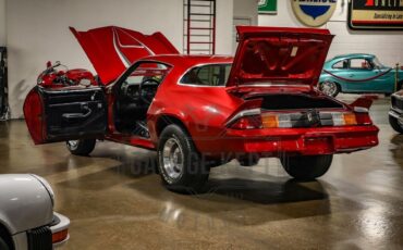 Chevrolet-Camaro-Coupe-1978-Red-Black-32514-2