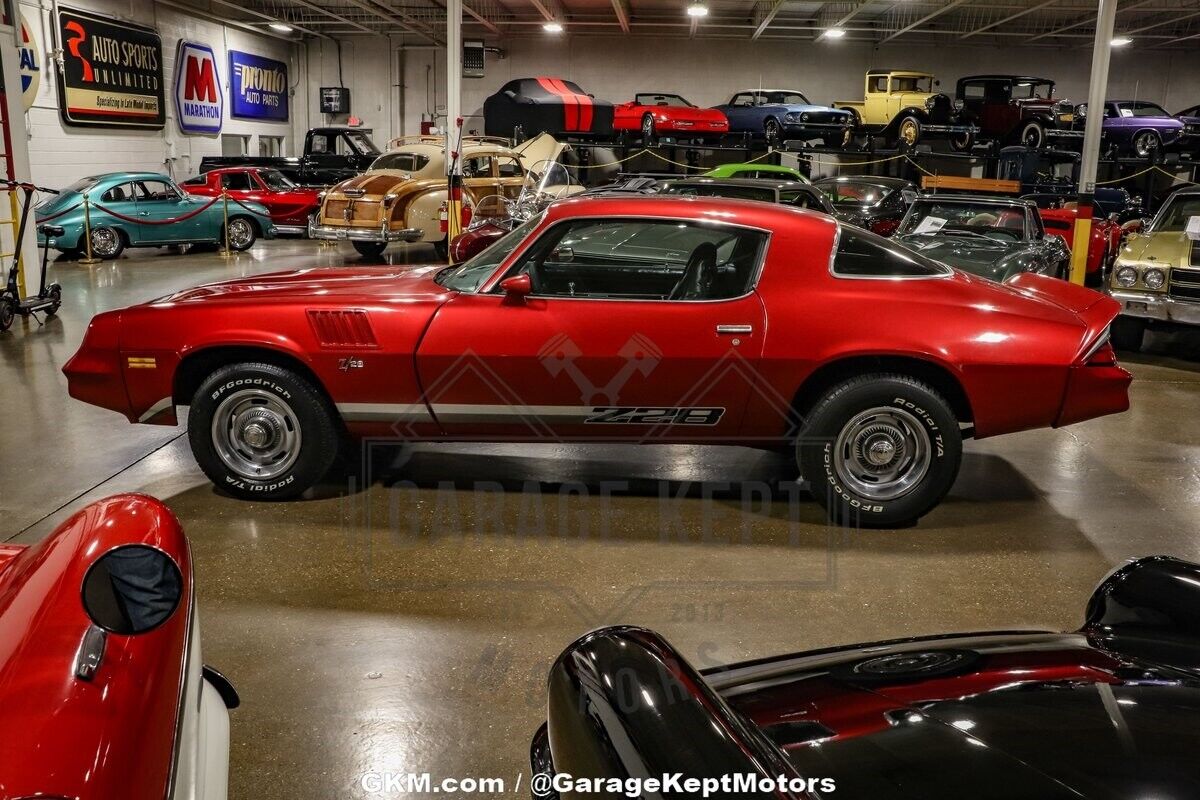 Chevrolet-Camaro-Coupe-1978-Red-Black-32514-9