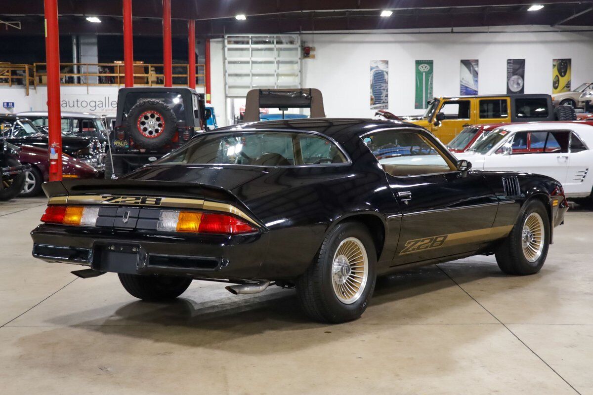 Chevrolet-Camaro-Coupe-1979-Black-Tan-21208-6