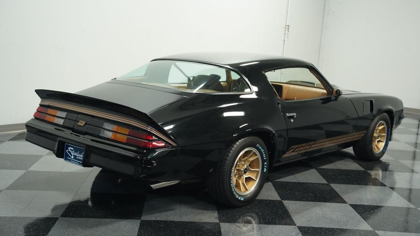 Chevrolet-Camaro-Coupe-1980-Black-Tan-8460-11