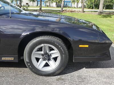 Chevrolet-Camaro-Coupe-1983-Purple-Other-105946-10