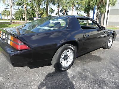 Chevrolet-Camaro-Coupe-1983-Purple-Other-105946-11