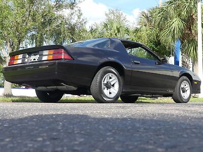 Chevrolet-Camaro-Coupe-1983-Purple-Other-105946-15