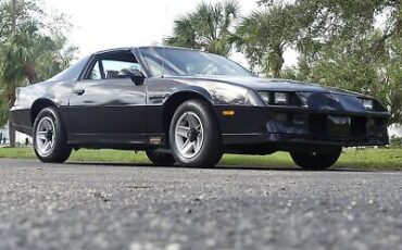 Chevrolet-Camaro-Coupe-1983-Purple-Other-105946-22