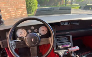 Chevrolet-Camaro-Coupe-1986-Black-Red-138949-23