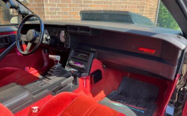 Chevrolet-Camaro-Coupe-1986-Black-Red-138949-29