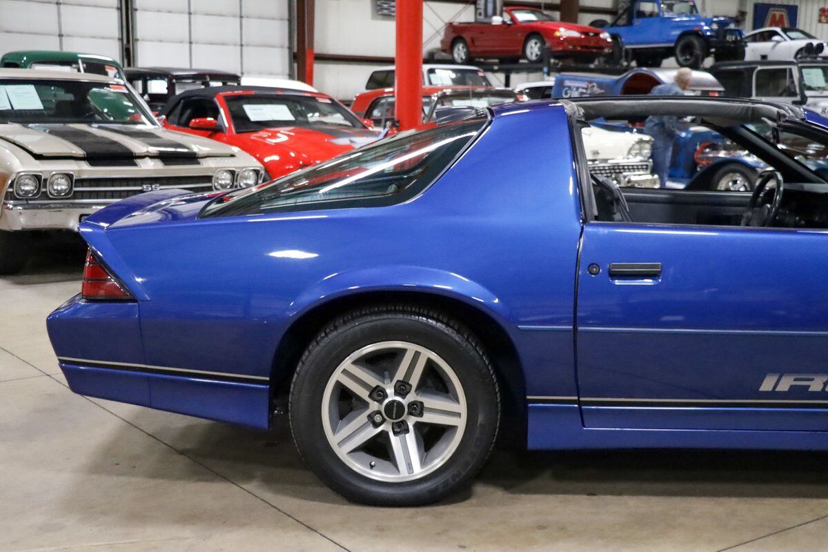 Chevrolet-Camaro-Coupe-1986-Blue-Gray-118512-8