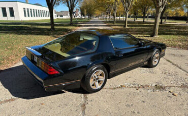 Chevrolet-Camaro-Coupe-1987-7