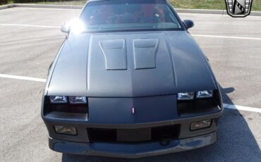 Chevrolet-Camaro-Coupe-1987-Gray-Red-138394-9