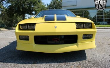 Chevrolet-Camaro-Coupe-1992-Yellow-Black-214418-10